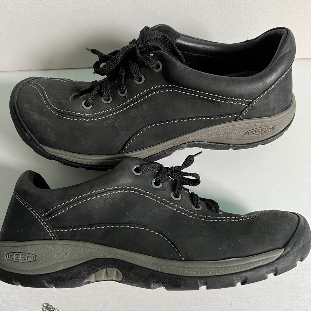 Keen Presidio II Womens Size 7.5 W Black Leather Hiking Trail Walking Sneakers